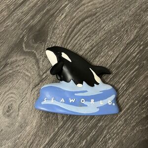 Vintage Sea World Resin Refrigerator Magnet Orca Killer Whale Shamu